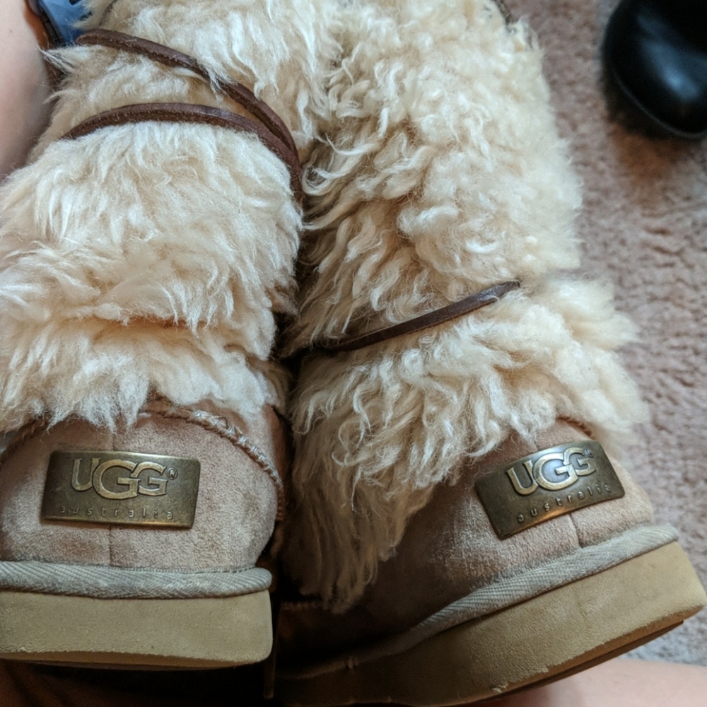 Boot - Picture 2 of 4
